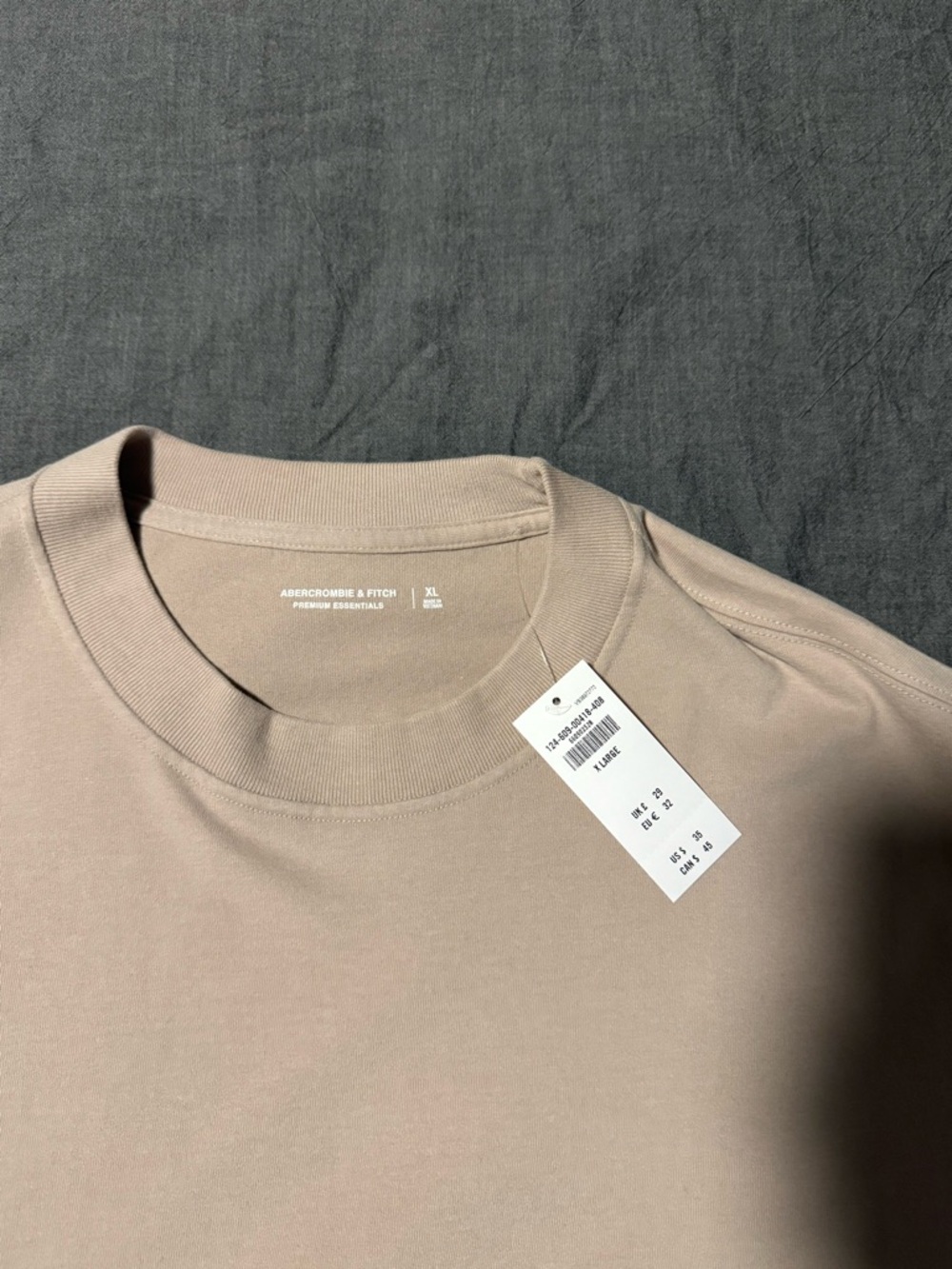 Abercrombie Premium Heavyweight 2.0 Tee NWT - Picture 2 of 3